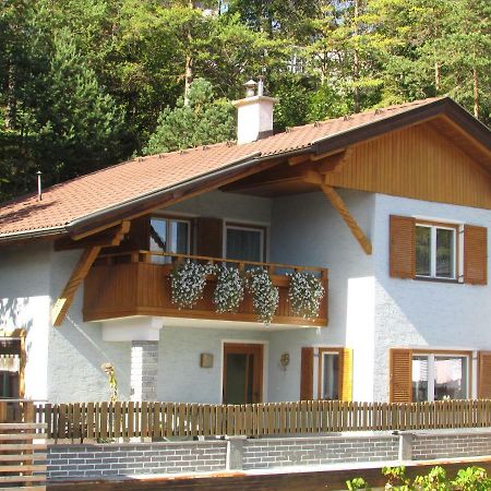 Ferienhaus Tschenett 임스트 외부 사진