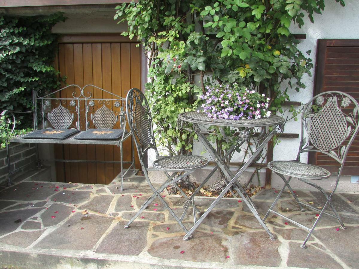 Ferienhaus Tschenett 임스트 외부 사진